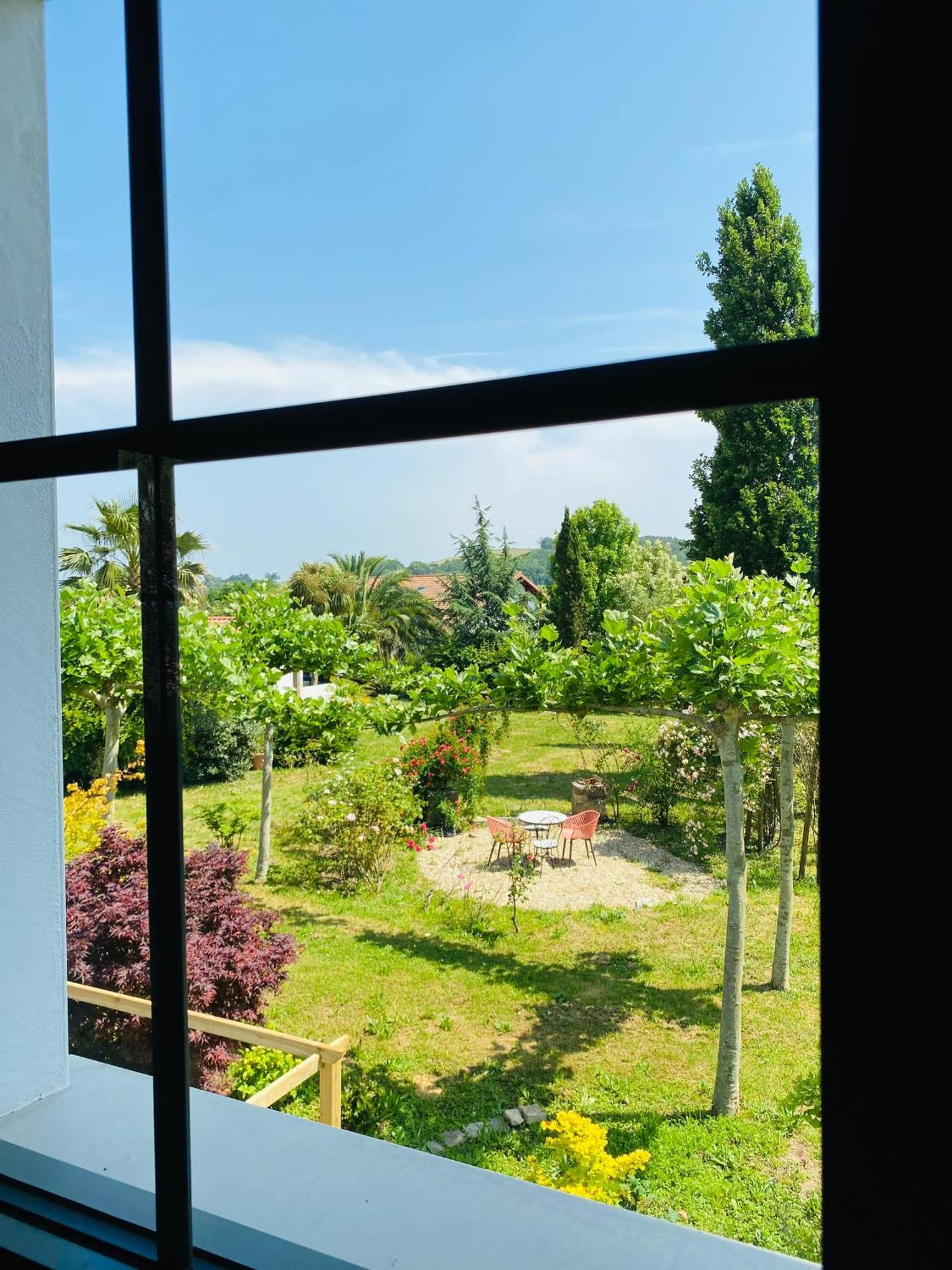 La Bastide De Guiche Entre Ocean Et Montagnes Appartement Buitenkant foto